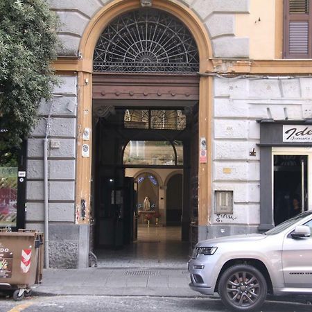 B&B Le Porte Di Napoli Buitenkant foto