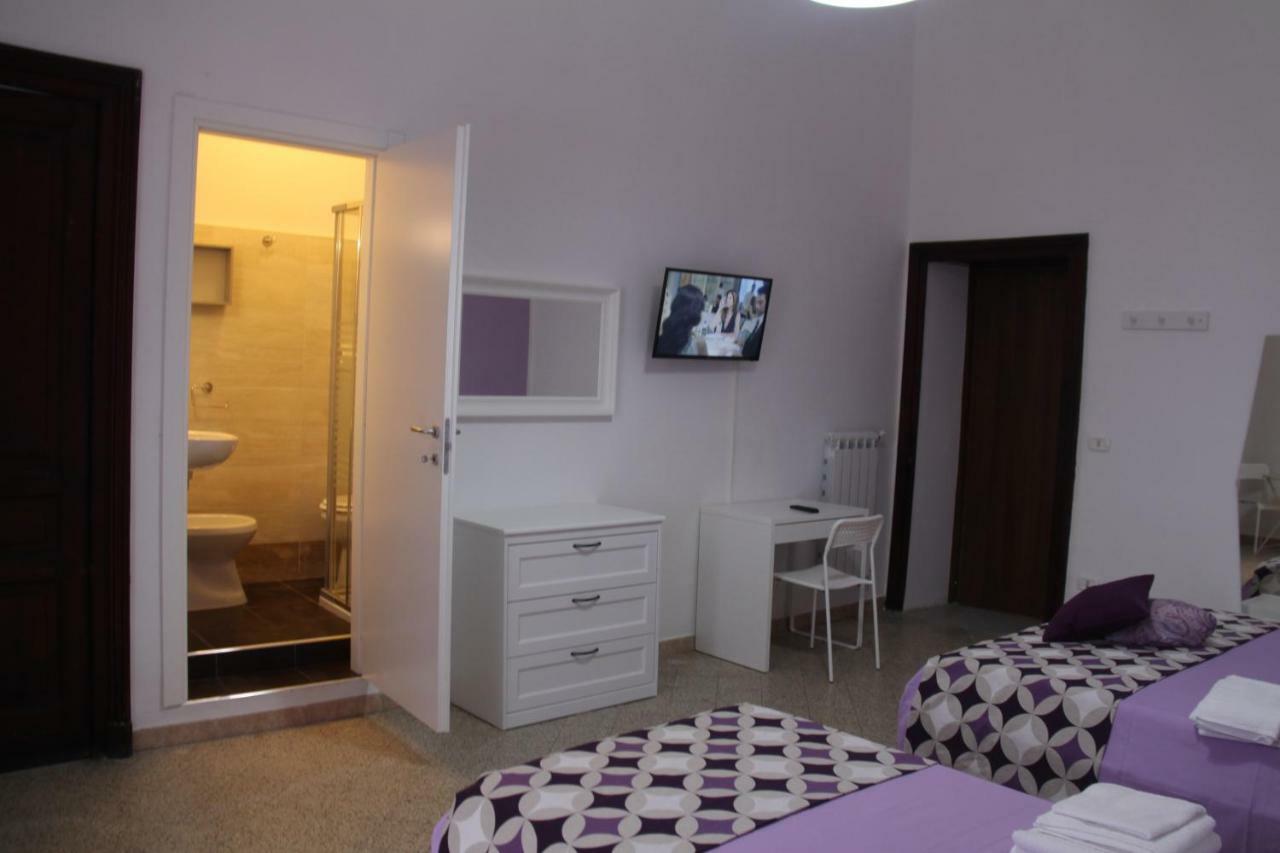 B&B Le Porte Di Napoli Buitenkant foto