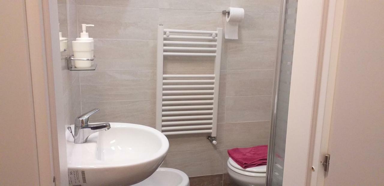 B&B Le Porte Di Napoli Buitenkant foto